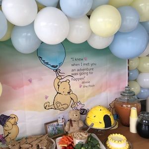Classic Pooh Bear birthday party set